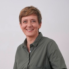 Dr. Claudia Ellert